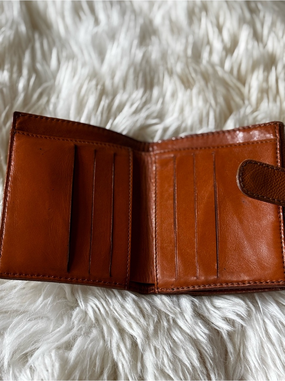 CHANEL Brown Caviar Leather Small Wallet with Gold CC Turnlock - Picture 3 of 5